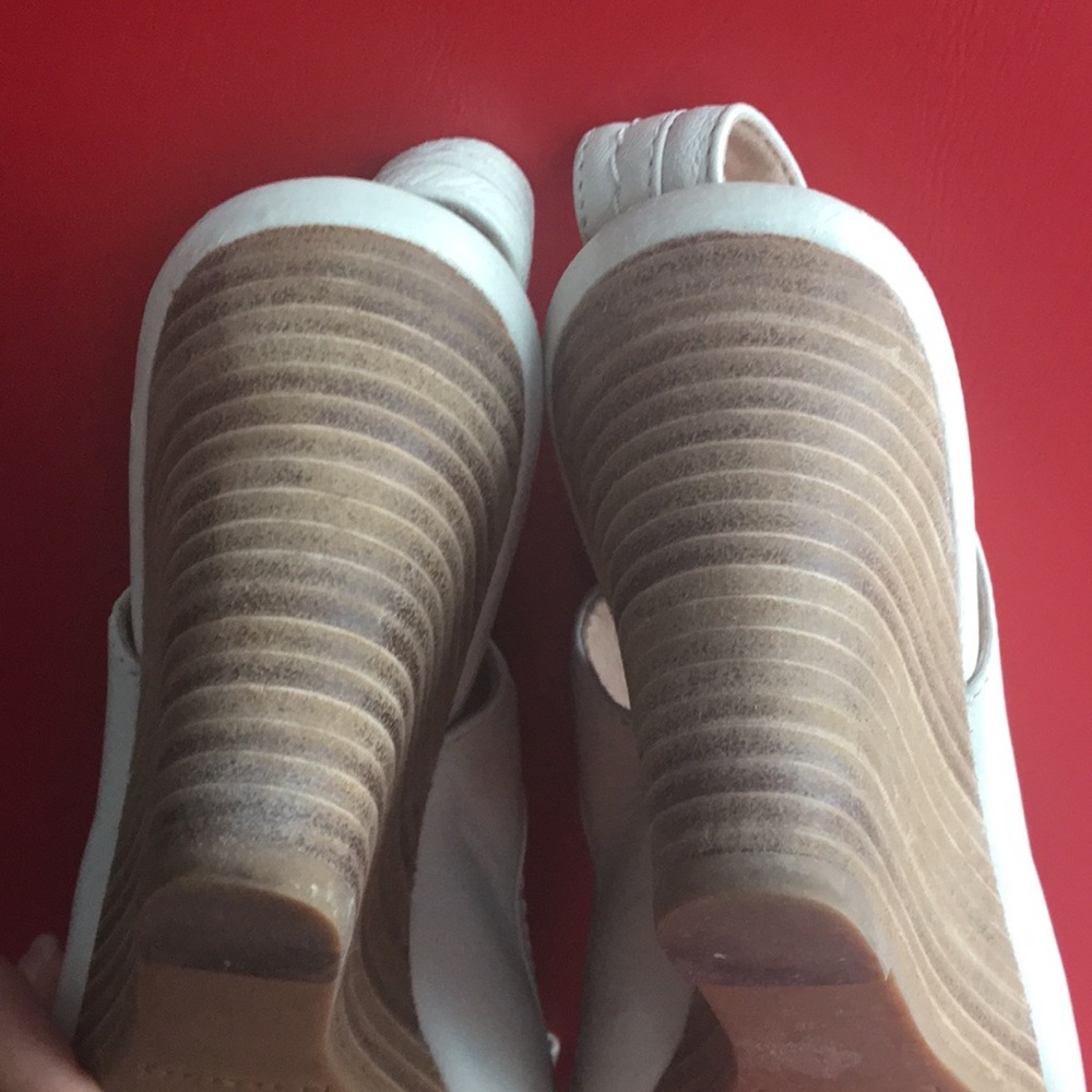 Coach Ciara Wedges Sz 7B - Picture 7 of 9